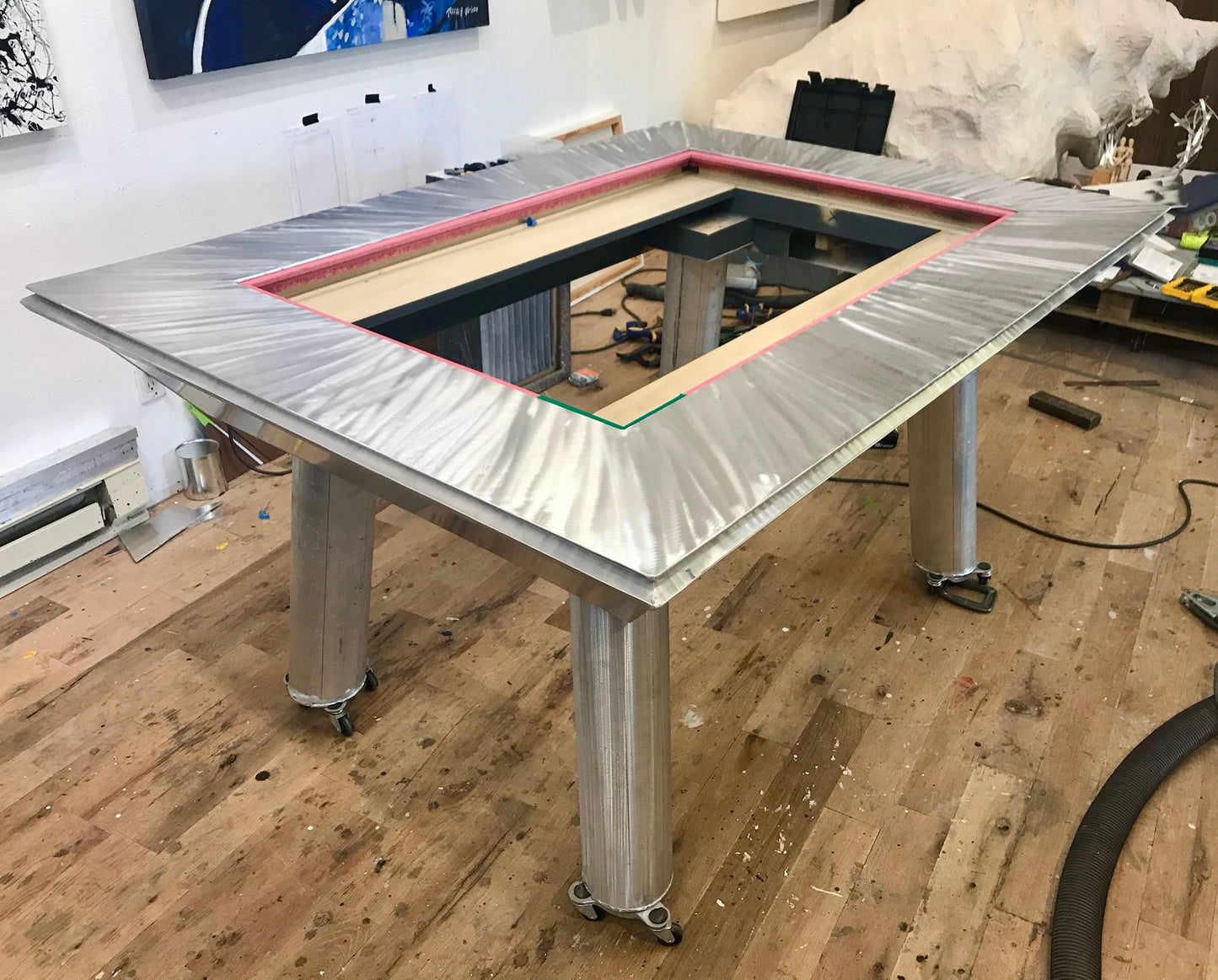 Mesmorizing Bumper Table